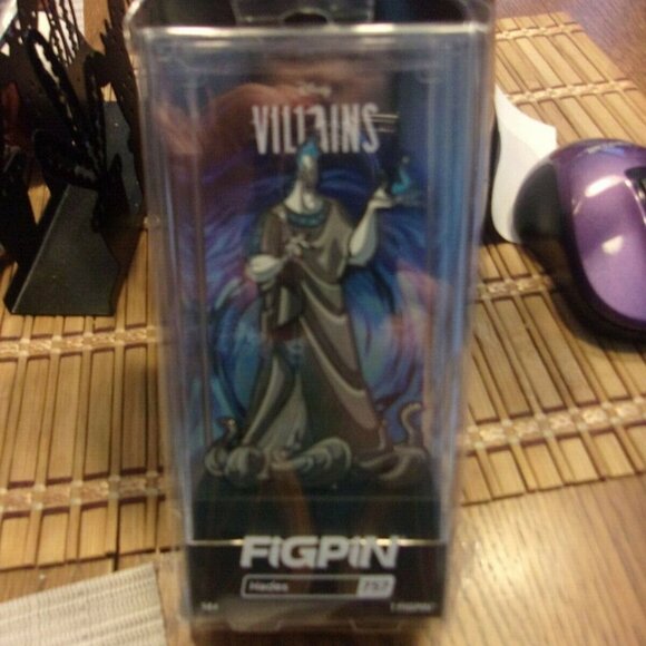 New FiGPiN Disney Villains Hades #757 Pin - Picture 1 of 3
